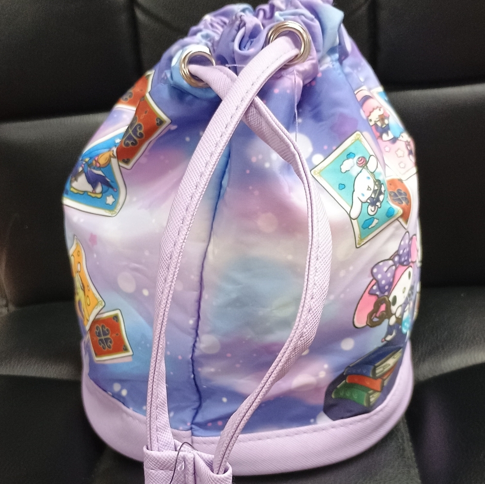 💋Host Pick 💋🆕HELLO KITTY & FRIENDS Magic Card Drawstring Bag - Picture 2 of 11